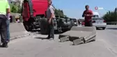 Otomobile çarpmamak için manevra yapan tır beton blokları parçalayıp karşı şeride geçti