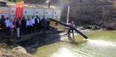 Bingöl'de baraj ve göletlere 1 milyon 200 bin yavru sazan bırakıldı