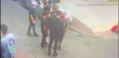 BODYGUARD YUMRUĞU KOMAYA SOKTU