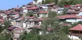 TARİHİ MAHALLE DARKALE'DE YOL VE BİNALAR YENİLENDİ