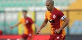 Feghouli'den fedakarlık! Maaşında büyük indirime gitti