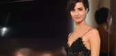 Güzelliğinden hiçbir şey eksilmedi! Tuba Büyüküstün'den sıfır makyaj pozu