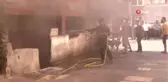 Küçükçekmece'de yaşlı kadını yangından kurtarırken ayağı yandı
