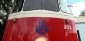 NOSTALJİK TRAMVAYIN İLK KADIN MAKİNİSTLERİ GÖREVE BAŞLADI