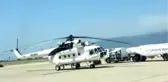 Son dakika haberleri: Yangın helikopterleri Koca Seyit Havalimanından yakıt ikmali yapıyor