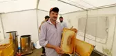 Adıyaman'da 'geven' balı sağımı başladı