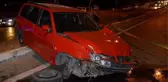 Adıyaman'da otomobil direğe çarptı 4 yaralı