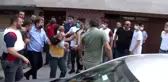 Maltepe'de bir şahıs 5 aylık bebeğini evde rehin aldı. Şahıs, özel harekat polisleri tarafından yapılan operasyon ile yakalanarak gözaltına alındı.