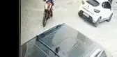 Zinciri kırmak için bir saat uğraşıp 35 bin liralık motosikleti böyle çaldı