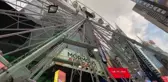 Times Meydanı'na kurulan dönme dolap halka açıldı