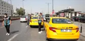EMİNÖNÜ'NDE DENETİM; KURALLARA UYMAYAN TAKSİCİLERE CEZA KESİLDİ