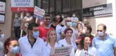 İŞ BIRAKAN AİLE HEKİMLERİNDEN İL SAĞLIK MÜDÜRLÜĞÜ ÖNÜNDE EYLEM