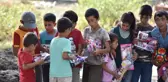 Son dakika haber | Gönüllüler sel bölgesindeki çocukların yüzünü oyuncaklarla güldürdü