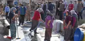 Kars Valisi Türker Öksüz selden etkilenen köyde incelemelerde bulundu