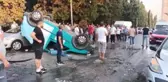 Küçükçekmece'de takla atan araç iki otomobile çarparak durdu: 2 yaralı