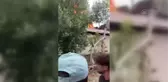 Ev, ahır, samanlık ve odunluk yanarak kullanılamaz hale geldi