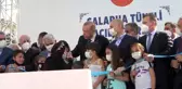 Cumhurbaşkanı Erdoğan'ın yanına geçebilmek için gözyaşlarına hakim olamayan Fatma o anları anlattı