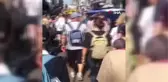 Amsterdam'da Covid-19 kısıtlamalarına karşı protesto