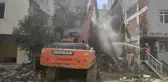 Son dakika... Avcılar'daki patlama ve ardından çıkan yangında hasar gören binalar yıkıldı