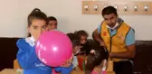 Köy okulunda okuyan çocuklar için kolları sıvadılar