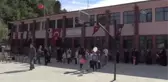 Son dakika... Sel bölgesindeki ilkokulda yeni eğitim öğretim yılına başlandı