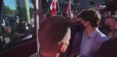Kanada Başbakanı Trudeau'ya seçim ziyaretinde taşlı saldırı