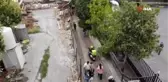 Okula giren öğrenciler, ezilmemek için motokuryelerden kaçıyor