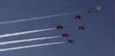ESKİŞEHİR - Yerli ve yabancı akrobasi pilotları Eskişehir'de gösteri uçuşu yaptı