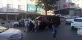 Bağcılar'da gelin arabasından bahşiş için canlarını hiçe saydılar