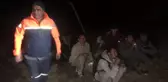 AFAD ve jandarma kayalıklarda mahsur kalan düzensiz göçmen için alarma geçti