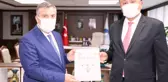 Kırgızistan'ın Ankara Büyükelçisi Ömüraliyev, Çubuk Belediye Başkanı Demirbaş'ı ziyaret etti
