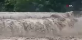 Giresun'da sağanak etkili oldu, dereler taştı