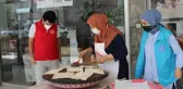 Dörtyol'da gönüllü gençler esnaf ziyareti yaptı