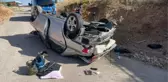 Takla atan otomobilin sürücü yaralandı; kaza anı kamerada