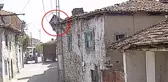 Tarhana sermek için çatıya çıkan kadın, düşerek can verdi