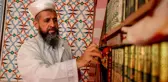 Antalyalı imam şefkatle yaklaştığı engelli ve hastaların gönüllerine dokunuyor