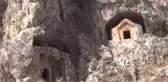 Gizemli Kent 'Thera'da kazılar sürüyor