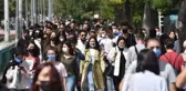 1,5 YIL ARADAN SONRA KAMPÜSE DÖNEN ÜNİVERSİTELİLERDE, YENİDEN KAPANMA ENDİŞESİ