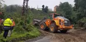 Sağanak heyelanlara yol açtı