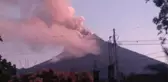 Guatemala'daki Fuego Yanardağı faaliyete geçti