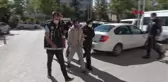 AFYONKARAHİSAR'DA SUÇÜSTÜ YAKALANAN UYUŞTURUCU SATICILARI ADLİYEDE