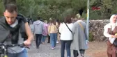 DİLEKLERİNİN KABUL OLMASI İÇİN 202 METRE YOKUŞTAN AYA YORGİ'YE TIRMANDILAR