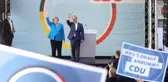 Almanya'da başbakan adayı Laschet, son mitingini Şansölye Merkel ile yaptı