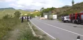 Kosova'da, Sırbistan plakalı araçlara geçici plaka verilmesinin neden olduğu kriz sürüyor