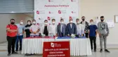 Katip Çelebi Üniversitesinde, kalacak yeri olmayan öğrencilere hocaları ev buluyor