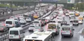 İSTANBUL'DA YAĞMUR VE TRAFİK YOĞUNLUĞU (1)