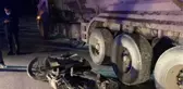 Son dakika... ARNAVUTKÖY'DE HAFRİYAT KAMYONUYLA ÇARPIŞAN MOTOSİKLETLİ ÖLDÜ