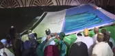 Dünyanın en büyük resimli kitabı Nijerya'da tanıtıldı