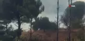 Orman yangınına havadan helikopter karadan köylüler müdahale etti