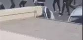 Son dakika haber... KAĞITHANE'DE BİR KİŞİNİN YARALANDIĞI AKRABA KAVGASI KAMERADA
